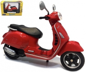 12851 Vespa GTS 125CC 2017 Red 1:18